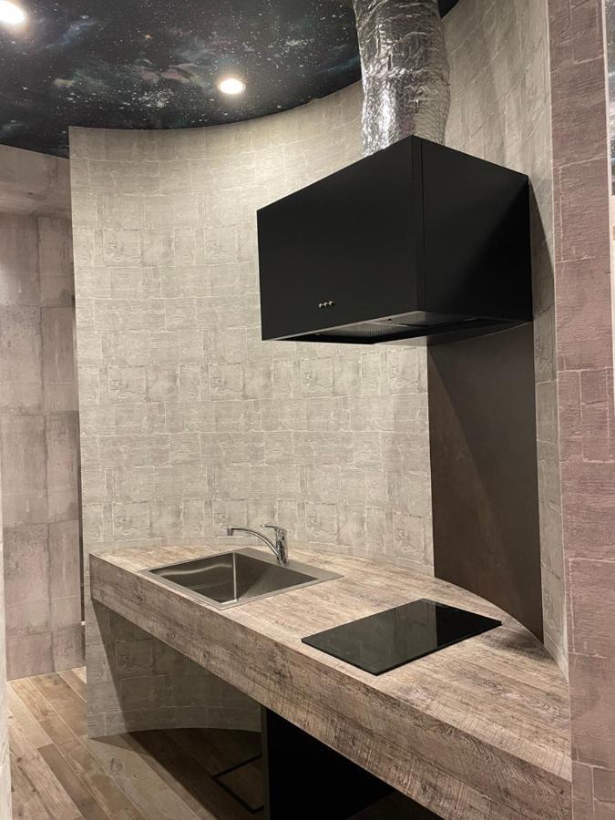 Wolf Pack Apartment 1001 Осака Экстерьер фото